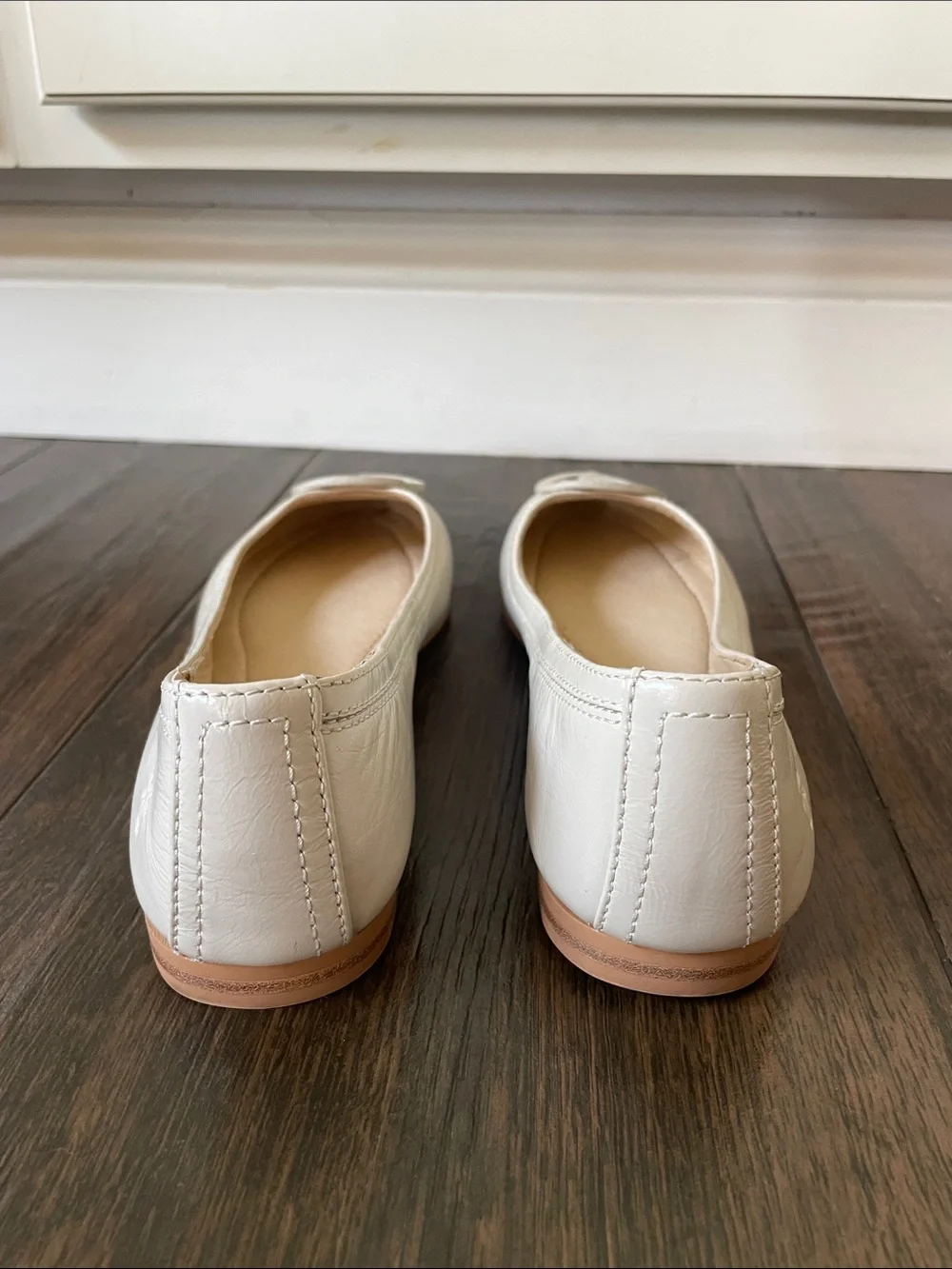 NWT FRYE Carson Ballet Flats!